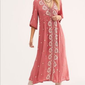 FREE PEOPLE 🌸 Rose Embroidered Fable Dress